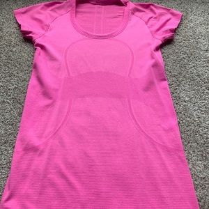 Fitted Pink Lulu top